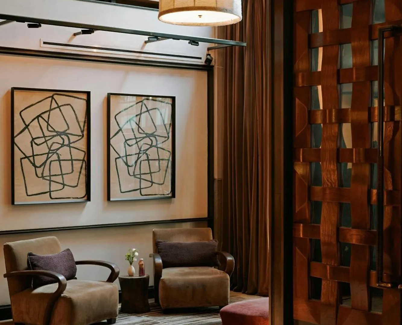 Chambers Hotel Central Park South, Sonder By Marriott Bonvoy Нью-Йорк