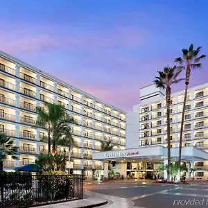 Отель Fairfield By Marriott ***