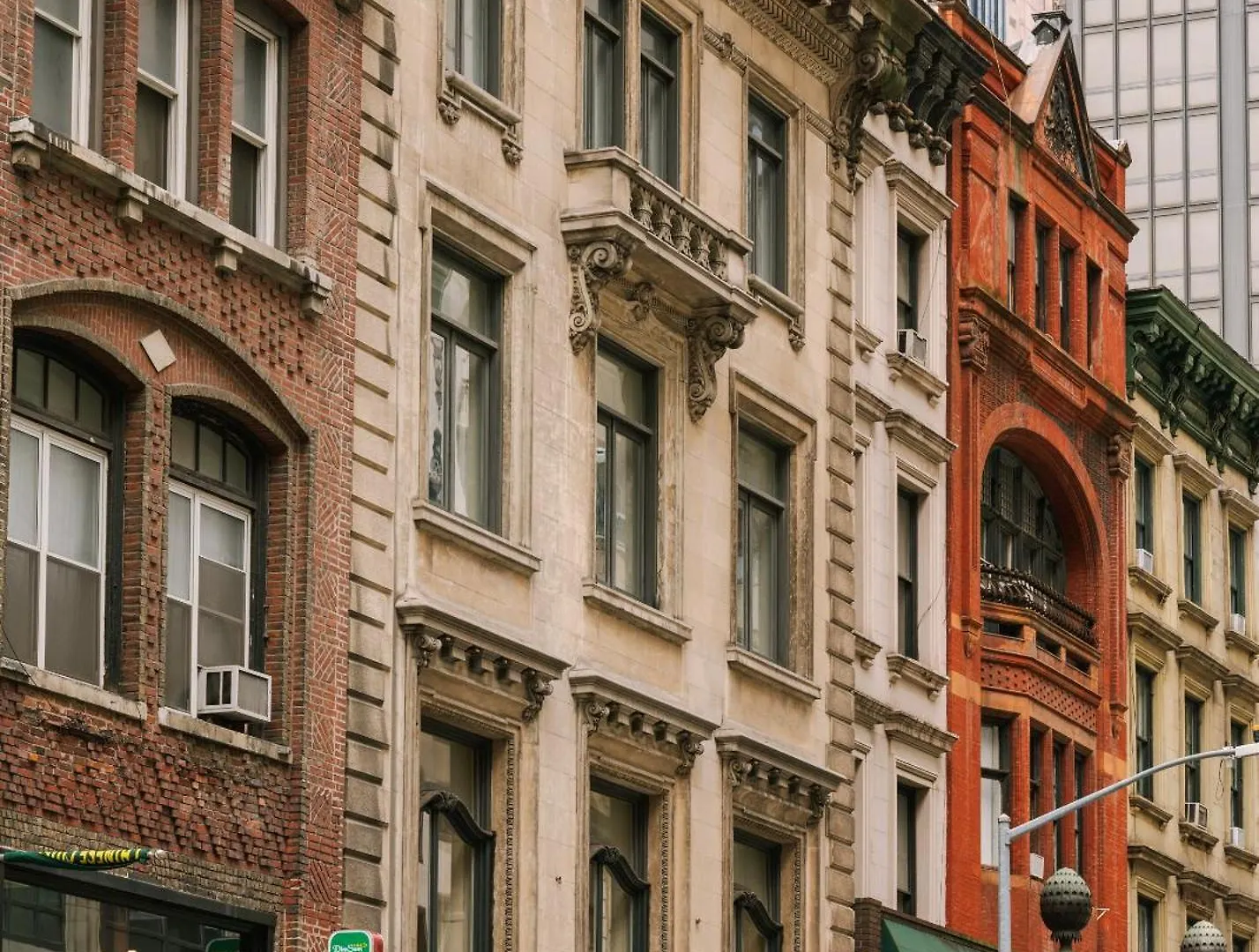 Chambers Hotel Central Park South, Sonder By Marriott Bonvoy New York