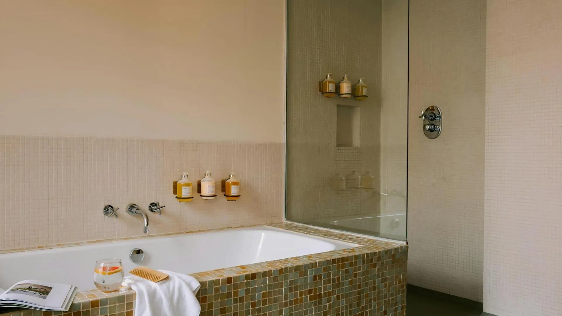 Chambers Hotel Central Park South, Sonder By Marriott Bonvoy