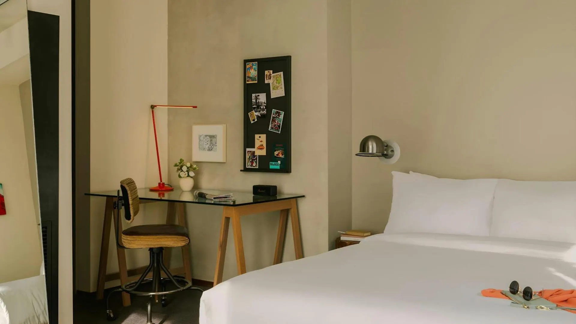 Chambers Hotel Central Park South, Sonder By Marriott Bonvoy  New York