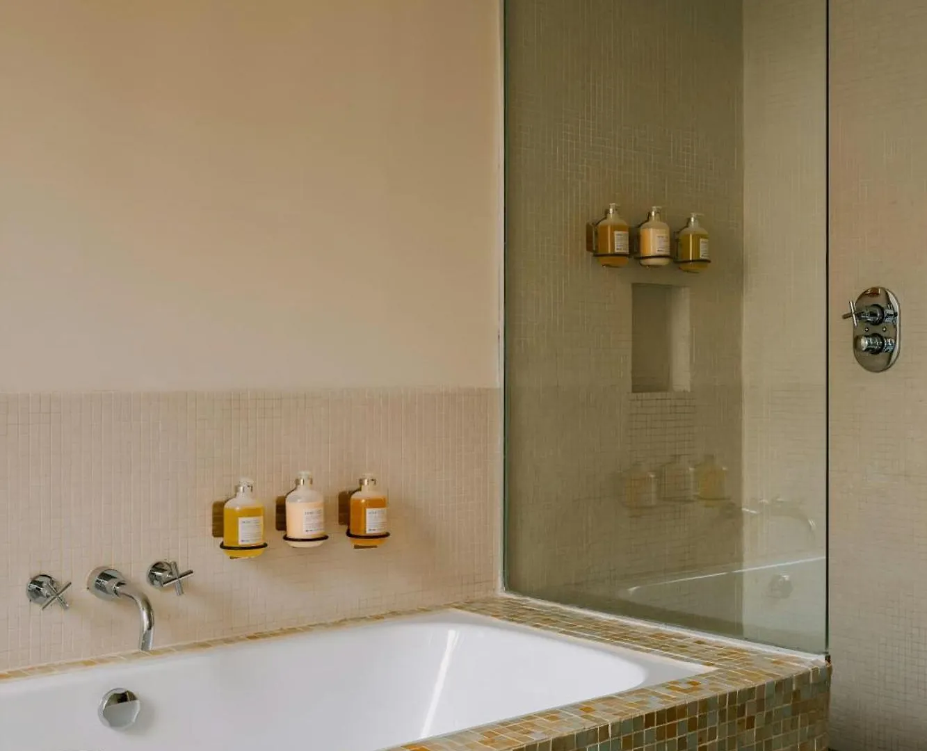 Chambers Hotel Central Park South, Sonder By Marriott Bonvoy