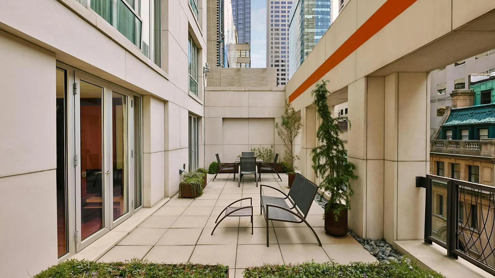 Chambers Hotel Central Park South, Sonder By Marriott Bonvoy New York